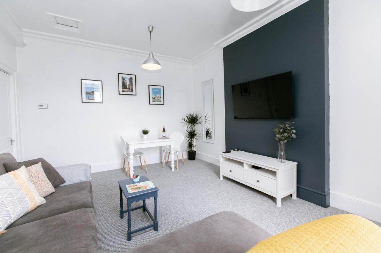 Spacious Apartment, Free Parking, Central Location Near To Uni, Hospital, Town Эксетер Экстерьер фото